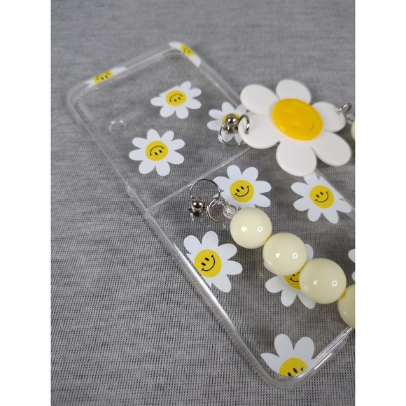 👯♀️Host Pick⚡️FREE w/$30 purch:SmileyDaisy Case w/Strap-SamsungGalaxy Z Flip 3 - Picture 6 of 7